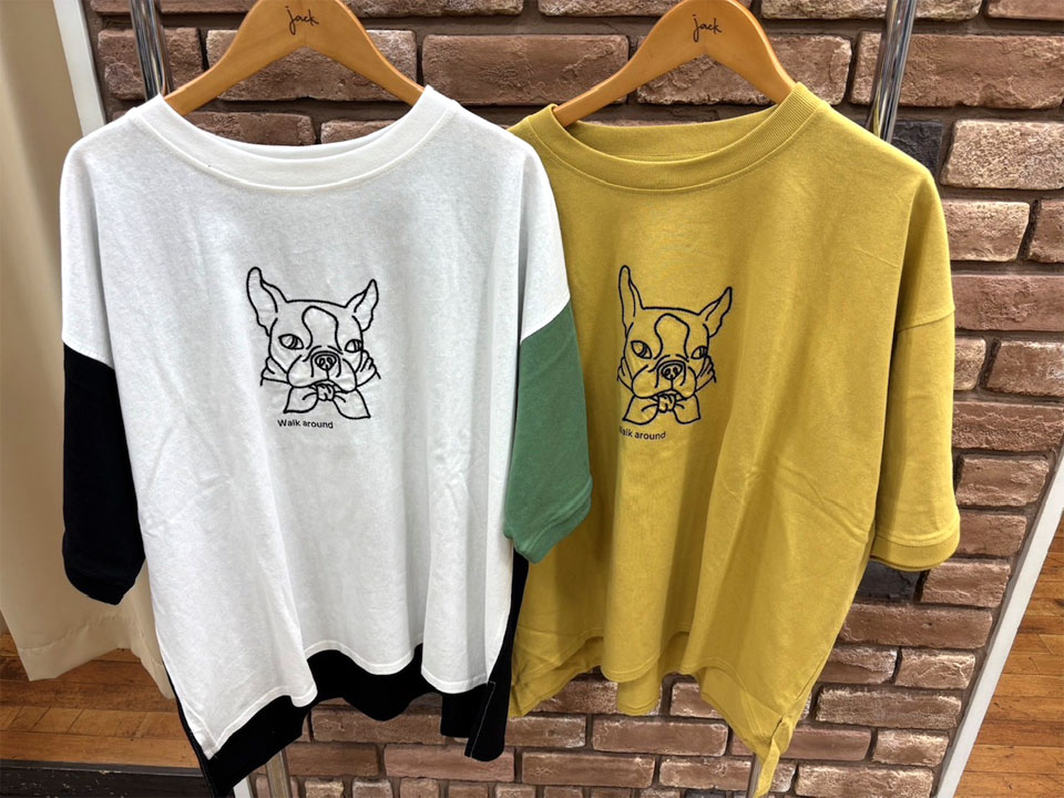 犬のTシャツ